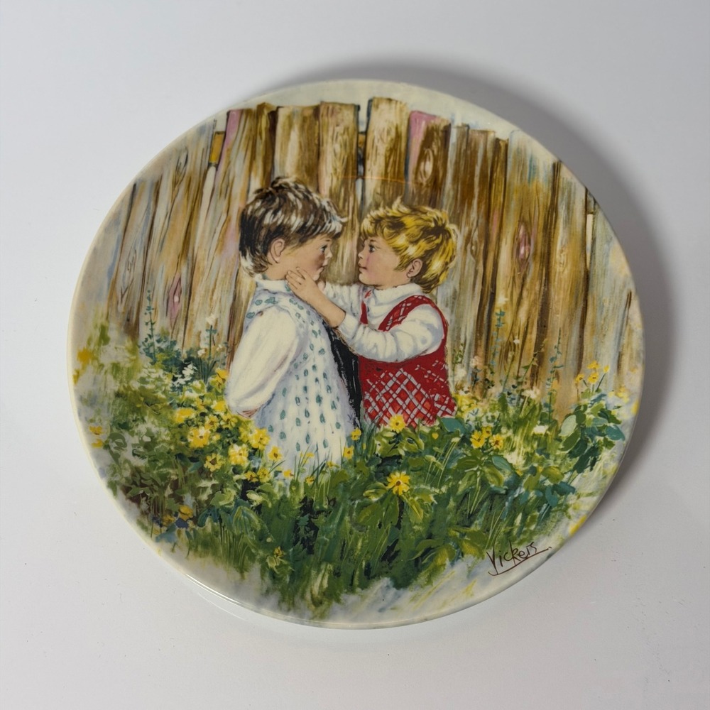 Wedgwood Mary Vickers Be My Friend Collector Plate 1981 My Memories Series